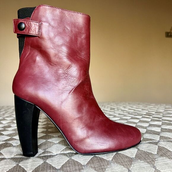Tibi Red Leather Slip On Heeled Fashion Ankle Boots Booties Women’s EU 36.5 US 6 - Picture 3 of 16